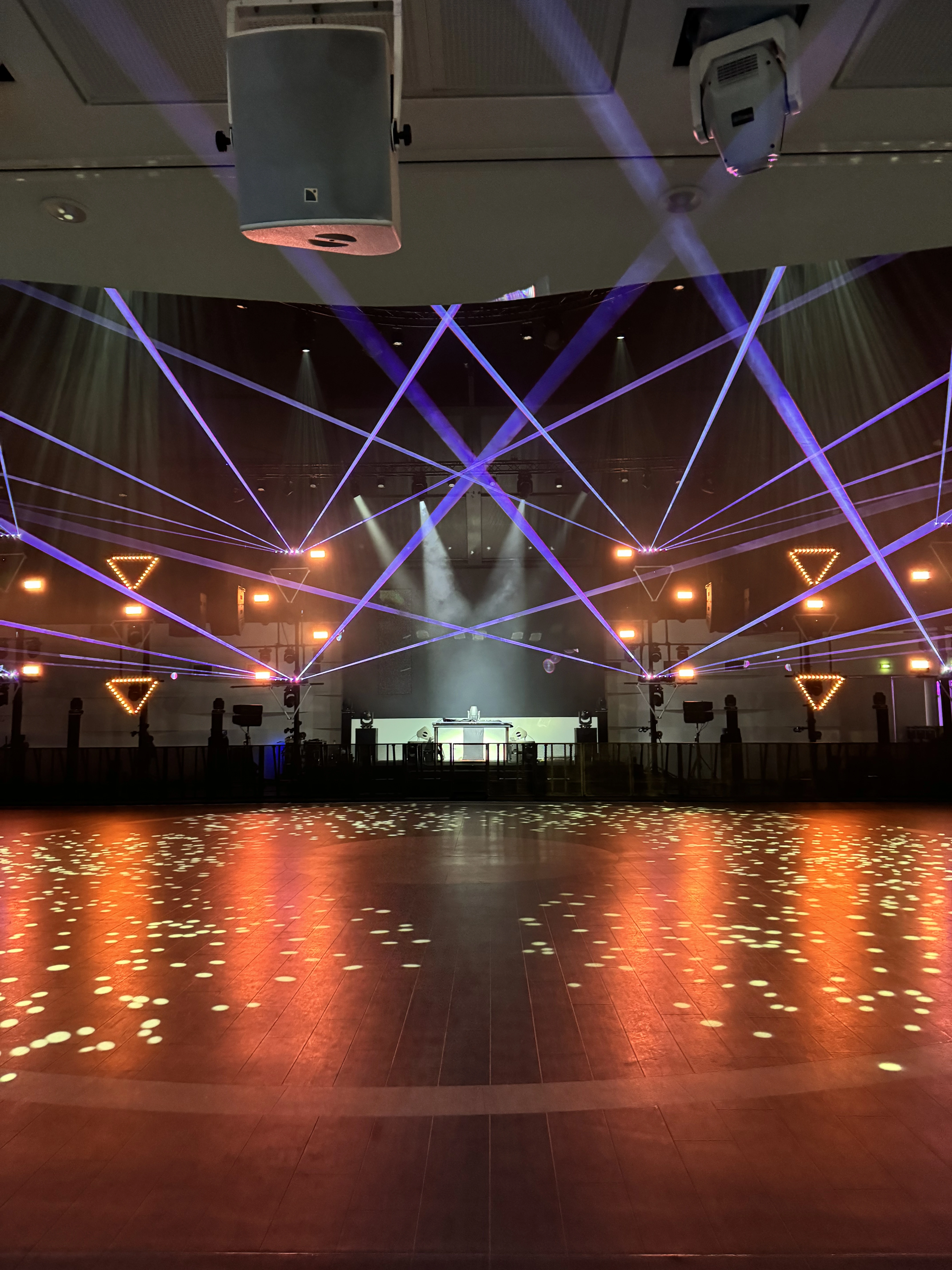 Gala de l'école d'ingénieur Estaca avec un show laser